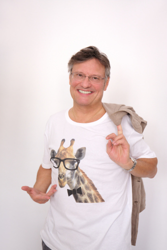 „Giraffen können nicht husten – Eine kabarettistische Lösung“