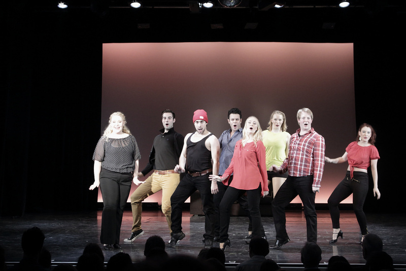 Bachelor-Show-Musikalisches Unterhaltungstheater