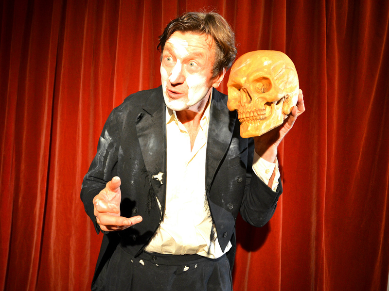 Hubsi Kramar in "Yorick stirbt" 