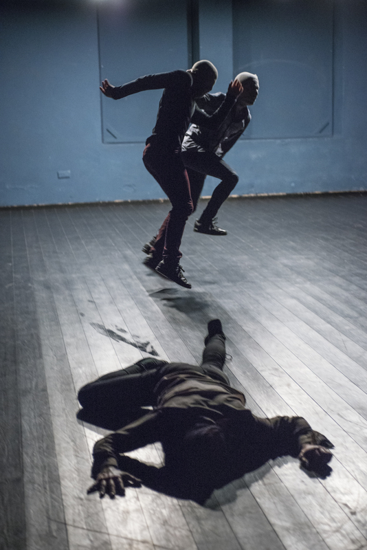 ARGE tanz: Cocoondance Company „Momentum“
