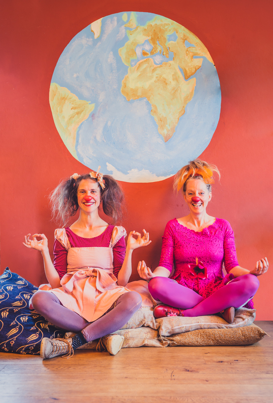 Frau Lotti und Gisela retten die Welt