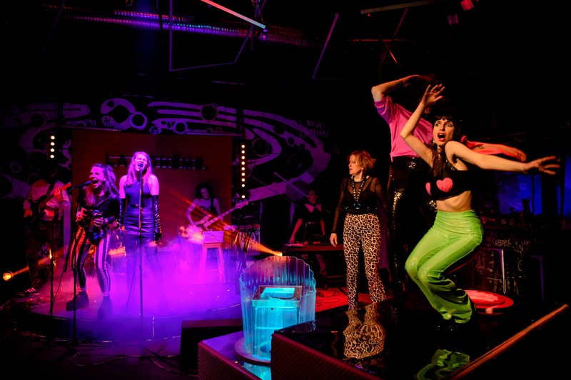 LA BOHÈME SUPERGROUP