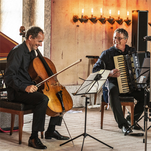 Musikschiene:BACH GAMBENSONATEN 2.0 